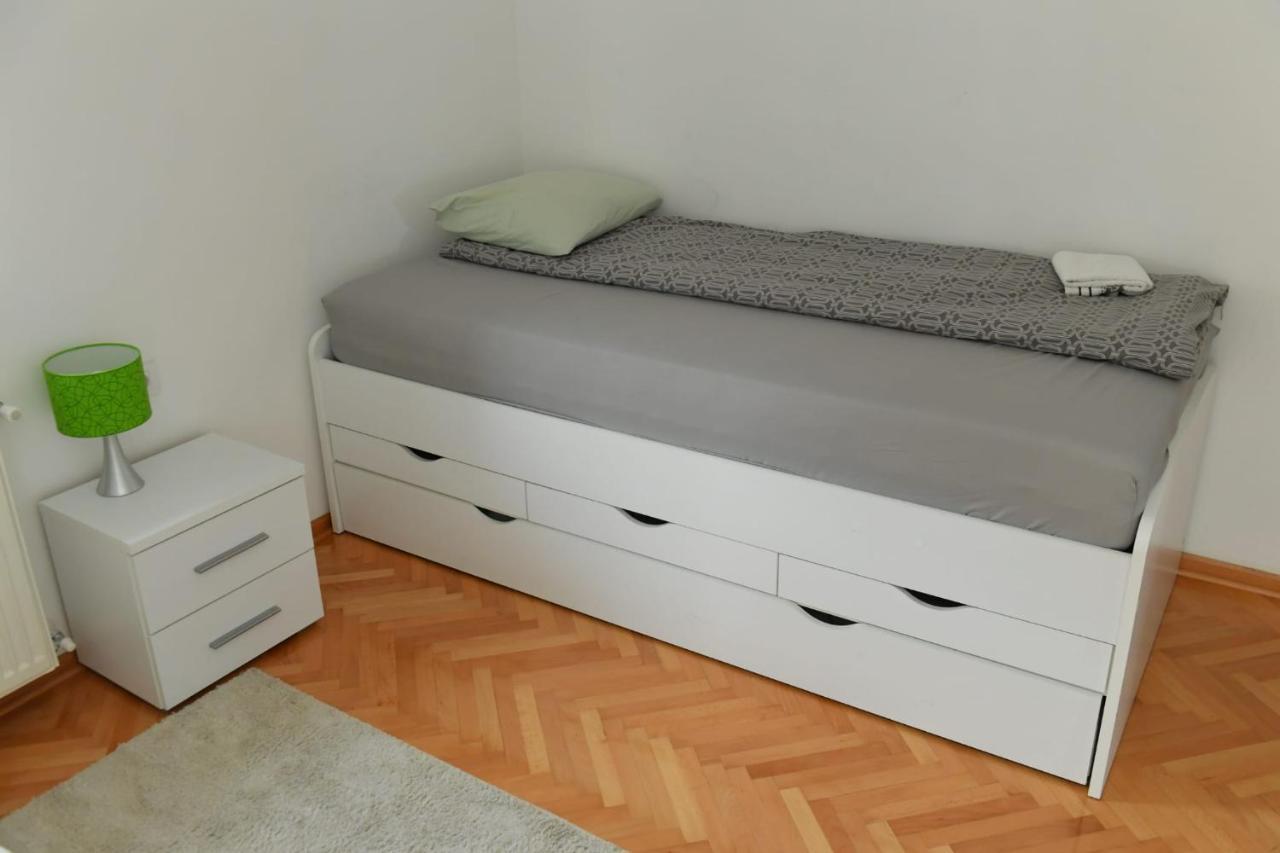 Dobi Apartmani Wing Jagodina Exterior photo