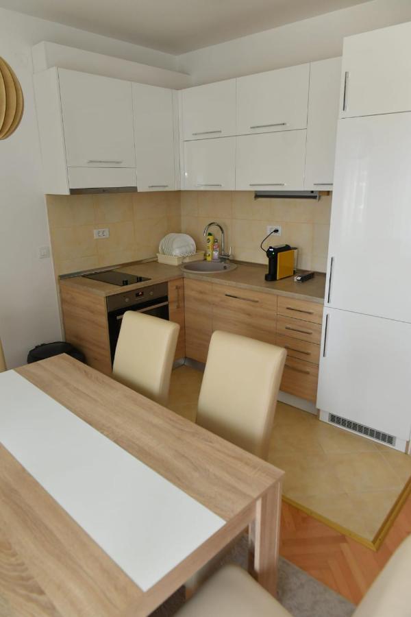 Dobi Apartmani Wing Jagodina Exterior photo