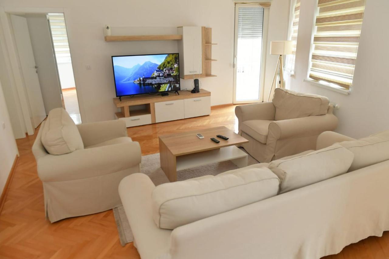 Dobi Apartmani Wing Jagodina Exterior photo