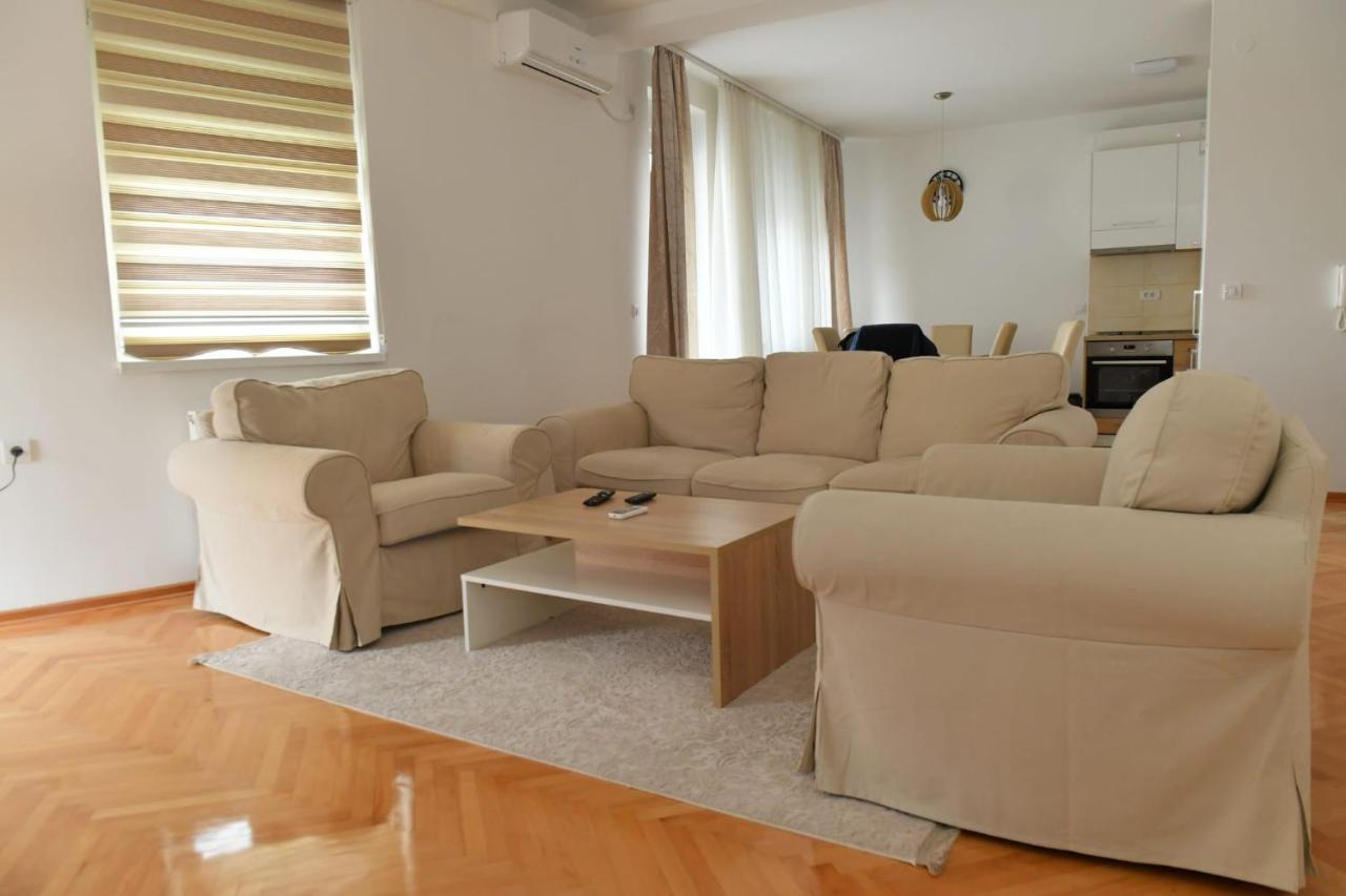 Dobi Apartmani Wing Jagodina Exterior photo
